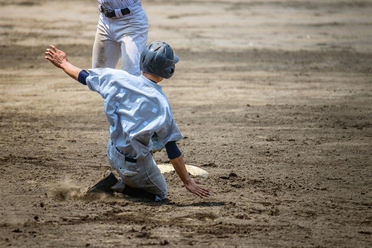 野球でスライディングをする目的