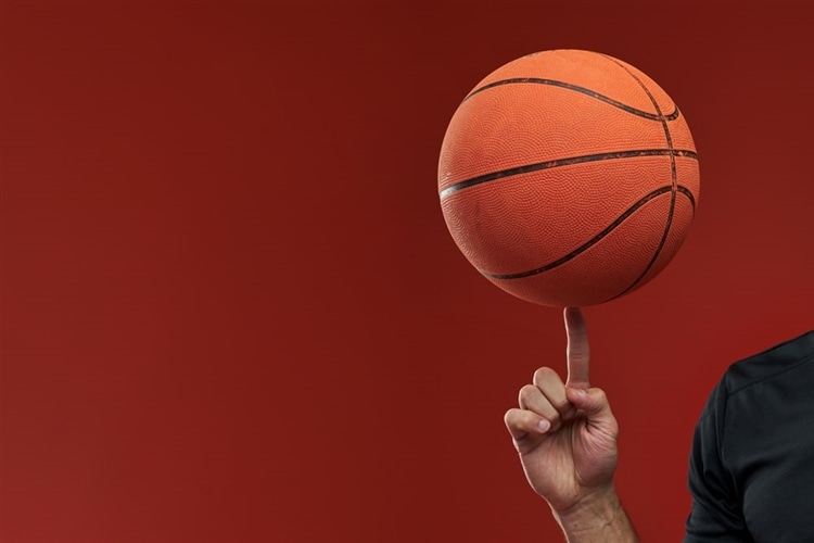 バスケットのボール回しはプレーの上達につながる