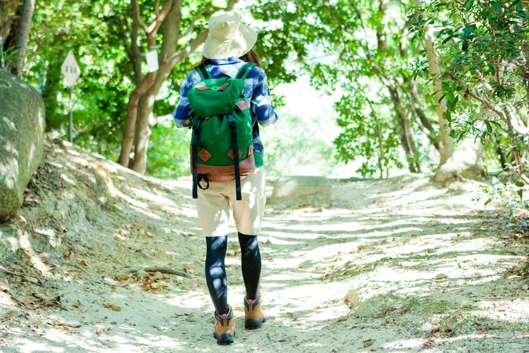 登山にはトレッキングパンツを用意しよう