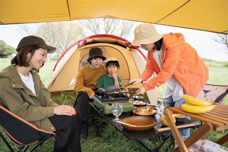 キャンプに行く際の必需品は？